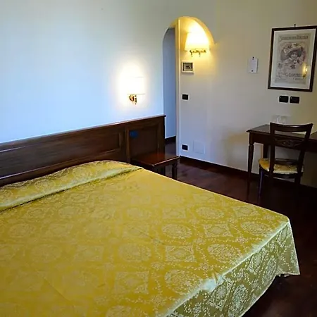 Chiara Hotel Canelli