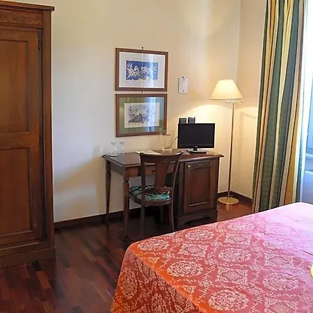 Hotel Chiara 3*