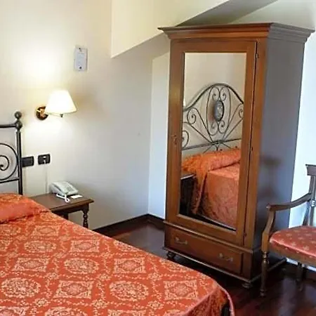 Chiara Hotel Canelli
